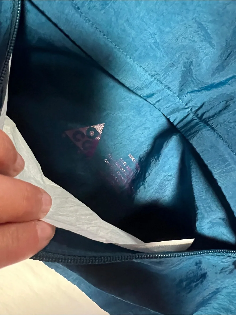 Nike ACG Women's Pullover Jacket - Magenta & Teal